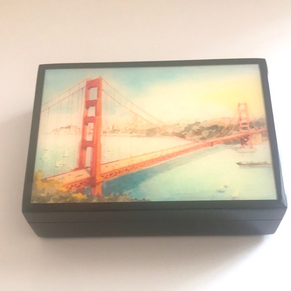 Golden Gate Bridge Watercolor Scene Jewelry Storage Box Black Lacquer Gloss NWT - Picture 12 of 12